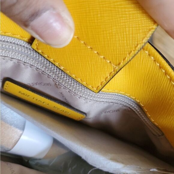 Michael Kors MD Tote Jasmine Yellow - Picture 6 of 8